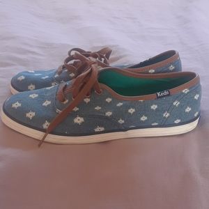 Keds Canvas Tennies 7